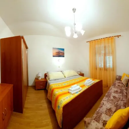 Apartment Ante