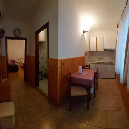 Ante Apartment