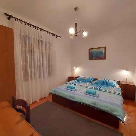 Ante Apartment